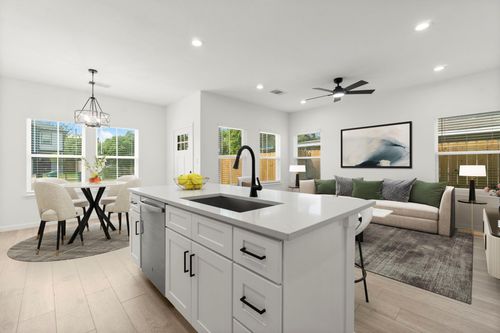 a-5025 Rapido Rd, Houston, TX, 77033-2640 | Card Image