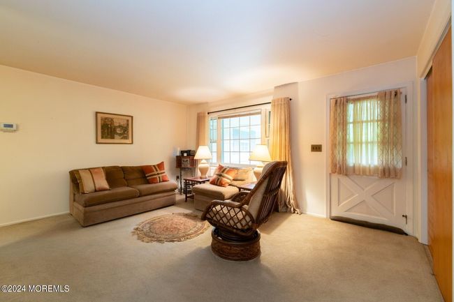 129 Cottrell Rd, House other with 3 bedrooms, 1 bathrooms and null parking in Matawan NJ | Image 4
