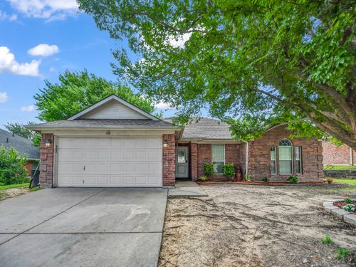 210 Wellington Trl, Weatherford, TX, 76085-3624 | Card Image