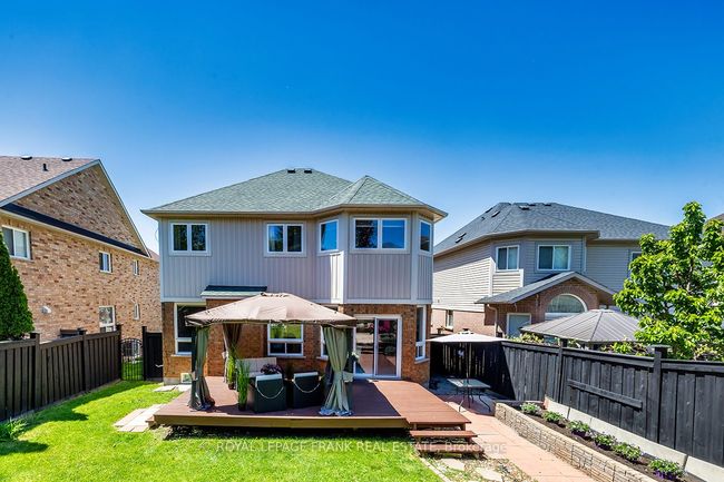 1533 Clearbrook Dr, House other with 5 bedrooms, 4 bathrooms and 2 parking in Oshawa ON | Image 45