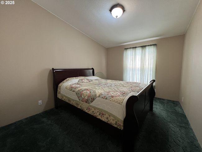 32415 E Loop Rd, House other with 3 bedrooms, 2 bathrooms and null parking in Hermiston OR | Image 22