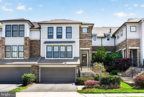 23536 Epperson Sq, BRAMBLETON, VA, 20148-7425 | Card Image