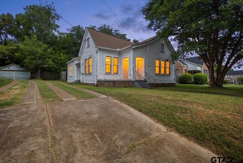 817 Kennedy, Tyler, TX, 75701 | Card Image