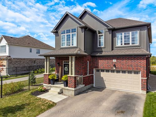 26 Gourlay Farm Lane, Ayr, ON, N0B1E0 | Card Image