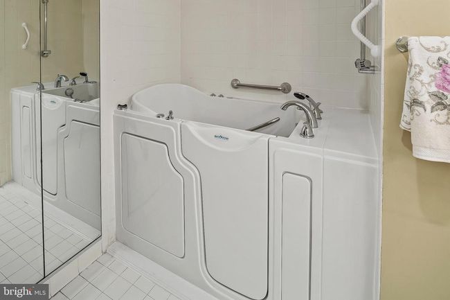 APT-201 - 2 High Stepper Ct, Condo with 2 bedrooms, 2 bathrooms and null parking in BALTIMORE MD | Image 27