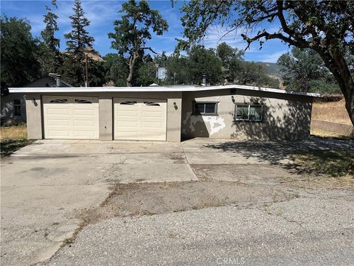 30332 Woodford Tehachapi Rd, Keene, CA, 93531 | Card Image