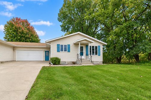 1327 S German St, New Ulm, MN, 56073-3494 | Card Image