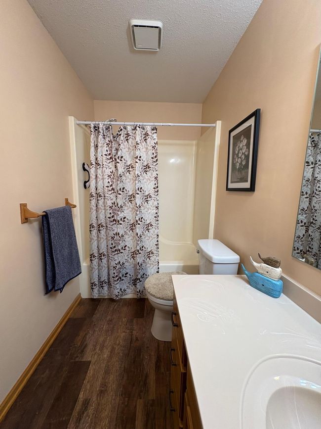 2nd level bathroom | Image 33
