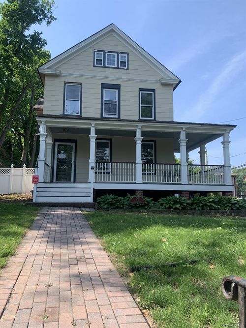 2-22 Town Path, Glen Cove, NY, 11542-2646 | Card Image