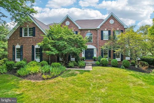 42 Christopher Dr, Princeton, NJ, 08540-2321 | Card Image