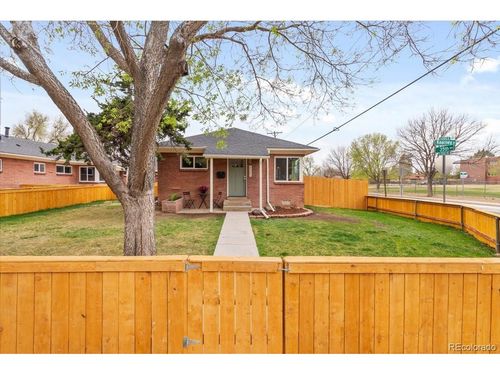 3389 Kearney St, Denver, CO, 80207-2133 | Card Image