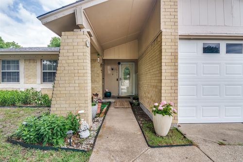 2921 Rustic Meadow Dr, Garland, TX, 75044-7133 | Card Image