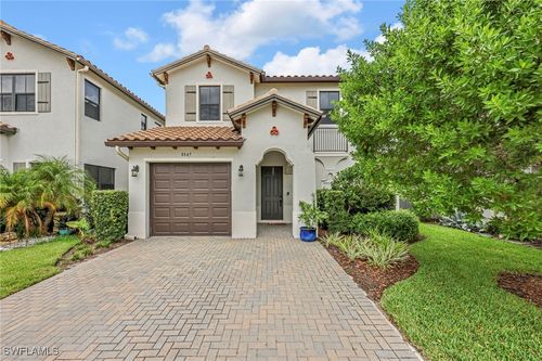 8847 Madrid Cir, NAPLES, FL, 34104-6226 | Card Image