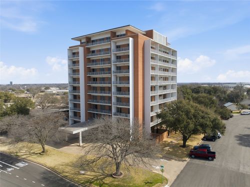 9c-4924 Cobbs Dr, Waco, TX, 76710-2709 | Card Image