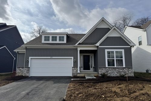 277 Olympic Loop, Commercial Point, OH, 43116-3523 | Card Image