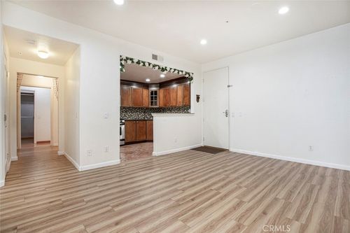 unit-208-16940 Chatsworth St, Granada Hills, CA, 91344-5865 | Card Image