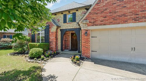 9198 E 120th St S, Bixby, OK, 74008-1834 | Card Image