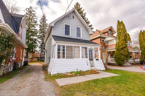 {{alt}} | Card Image