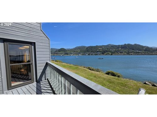 422-94304 Wedderburn Loop, GoldBeach, OR, 97444 | Card Image