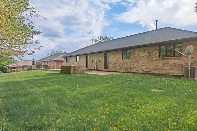 2328 Lynwood St, Home with 2 bedrooms, 2 bathrooms and 1 parking in Morris IL | Image 15