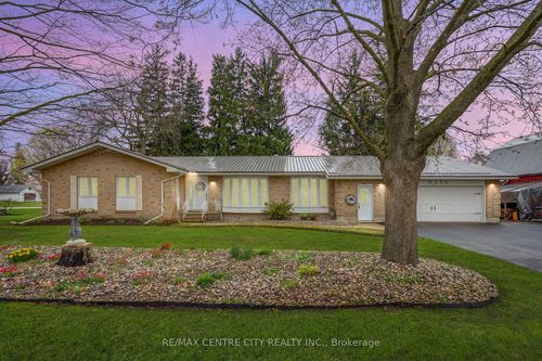 9255 West St, Straffordville, ON, N0J1Y0 | Card Image