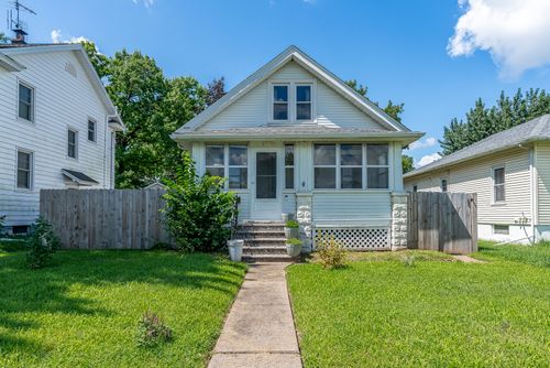 2712 Carey Ave, Davenport, IA, 52803-1920 | Card Image