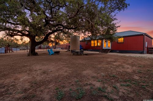 241 Pr Dax Ln, Pleasanton, TX, 78064-2291 | Card Image
