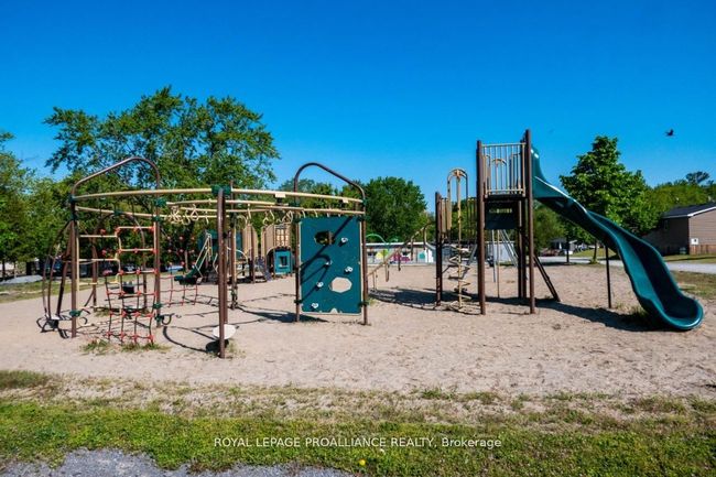 486 Cty Rd 18   3 Beachview Lane, House other with 2 bedrooms, 1 bathrooms and 2 parking in Prince Edward County ON | Image 30