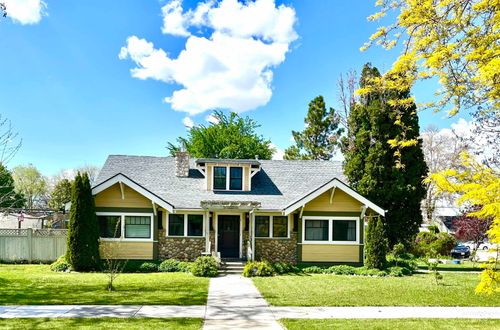 1003 14th Ave S, Nampa, ID, 83651-4633 | Card Image