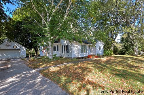 4585 3rd St, New Era, MI, 49446-9659 | Card Image