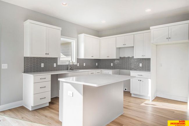 1020 Lauren Ln, House other with 3 bedrooms, 2 bathrooms and 3 parking in Fremont NE | Image 6