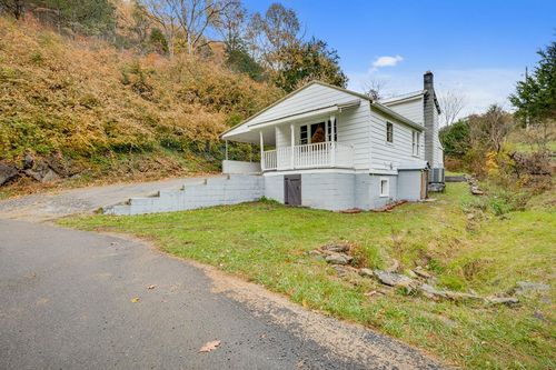 7348 River Mountain Rd, Lebanon, VA, 24266-6697 | Card Image