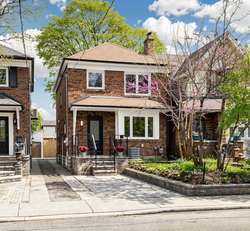 55 Chilton Rd, East York, ON, M4J3C7 | Card Image