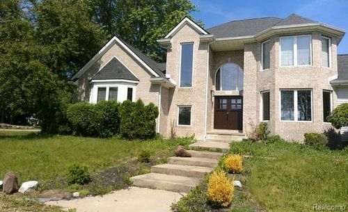 561 Elba Rd, Lapeer, MI, 48446-2790 | Card Image