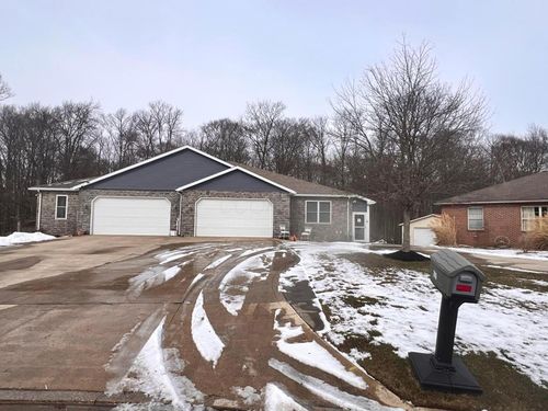 1396 Spring Village Dr, Ontario, OH, 44906-5011 | Card Image