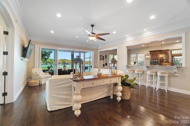 Designed for entertaining | Image 8