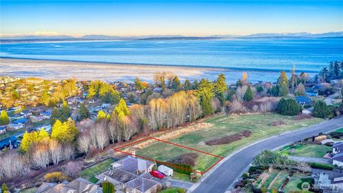 19 Whalen Dr, Point Roberts, WA, 98281 | Card Image