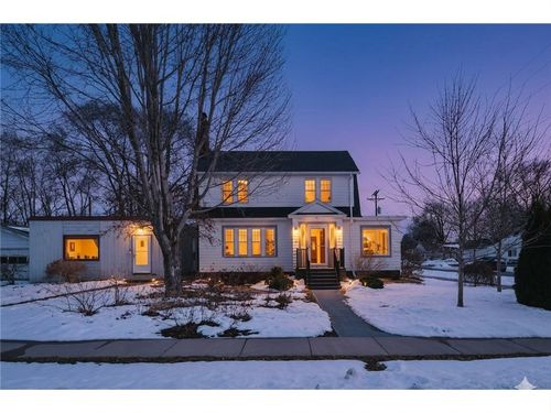 621 1st Ave Se, Pine Island, MN, 55963-9195 | Card Image