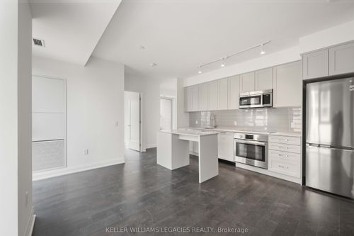 221-293 The Kingsway, Etobicoke, ON, M9A0E8 | Card Image