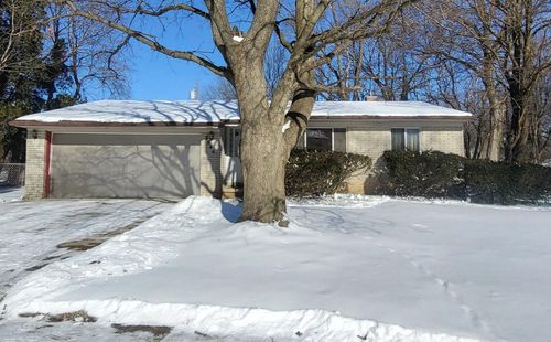 8644 Heather Ct, Superior Twp, MI, 48198-3216 | Card Image