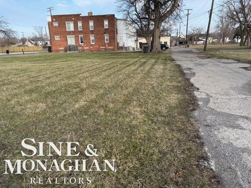 4600 Van Dyke Street, Detroit, MI, 48214 | Card Image