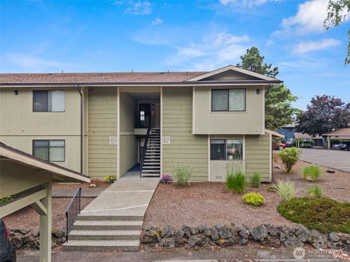 unit-203-3590 Narrows View Ln Ne, Bremerton, WA, 98310-6668 | Card Image