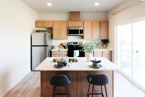 a204-1200 N 8th Avenue, Othello, WA, 99327 | Card Image