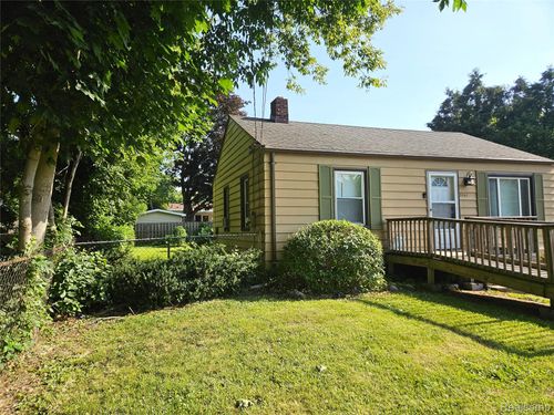 3161 Leith St, Flint, MI, 48506-3038 | Card Image