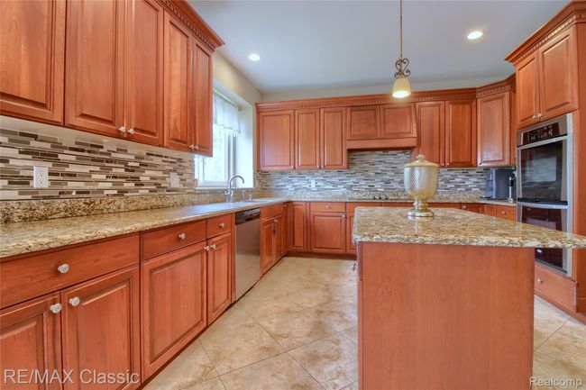 13-Kitchen-2nd-View.jpg | Image 12