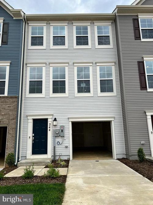 244 Telluride Way, CHARLES TOWN, WV, 25414-6086 | Card Image