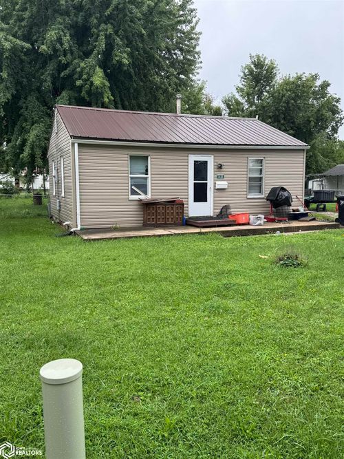 1418 Swanson Ave, Ottumwa, IA, 52501-3853 | Card Image
