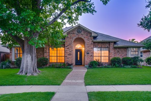 9105 Silverdollar Trl, Irving, TX, 75063-4430 | Card Image