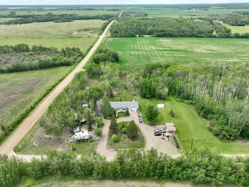 104062 A Twp Rd 722, Beaverlodge, AB, T0H0C0 | Card Image