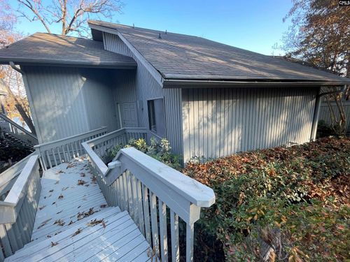 81 Ridge Lake Dr, Columbia, SC, 29209-4213 | Card Image